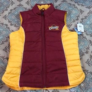 NWOT CAVS womens Vest size Large